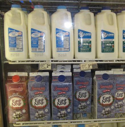 low fat 2% milk and no fat milk